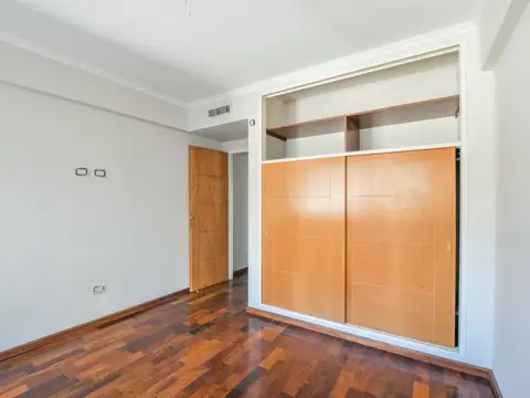 Luminoso piso a exclusivo a estrenar barrio martín frente al parque