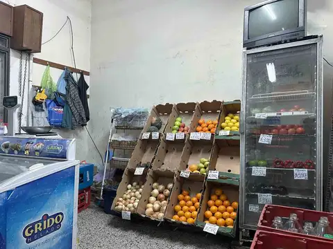 Local en Venta 73 años