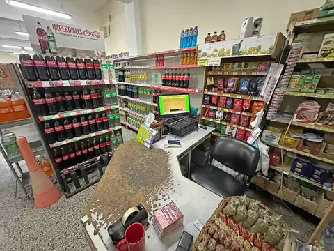 Local en Venta 73 años