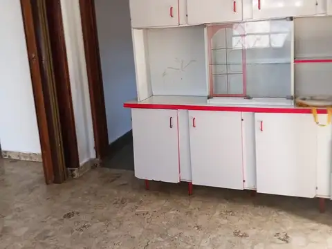 Depto Tipo Casa en Alquiler de 4 ambientes