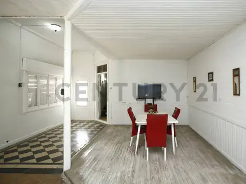 Calle Marquez de Aviles e/ Moreno y Quintana 700, Piso 0