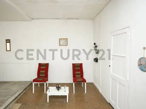 Casa 2 ambientes con 1 baño