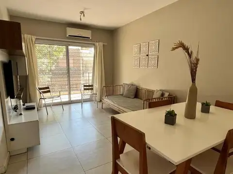 Departamento en venta - 2 Dormitorios 1 Baño - Cochera - 83Mts2 - San Cristóbal