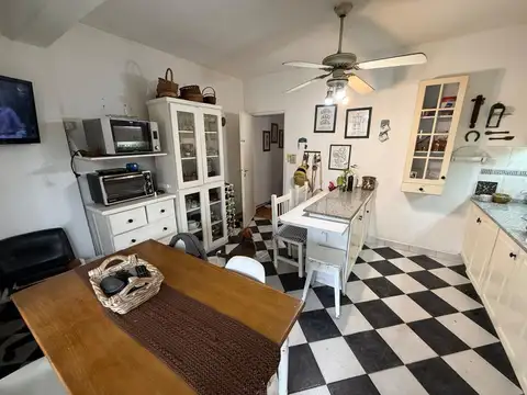 Depto Tipo Casa en Venta 40 años