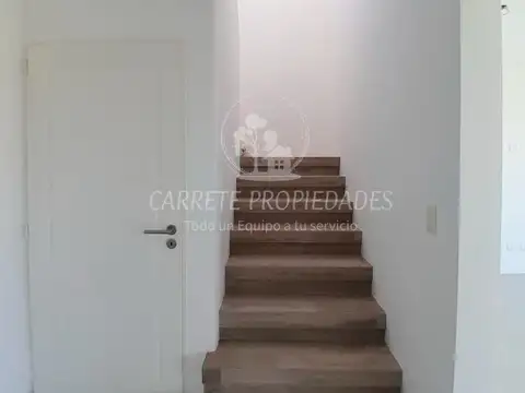 Casa 4 ambientes con 3 baños