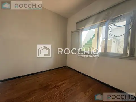 Depto Tipo Casa en Alquiler 40 años