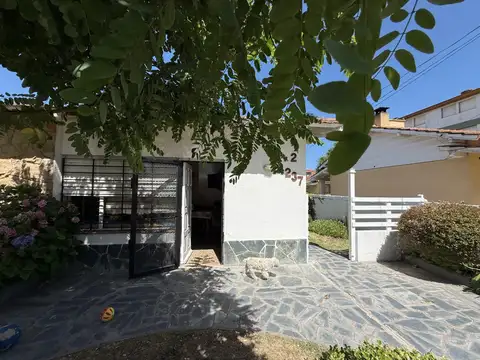 Depto Tipo Casa en Venta de 2 ambientes