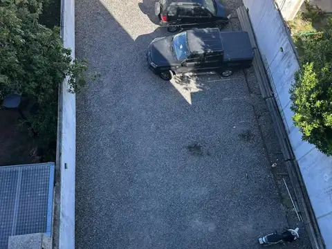 F Onsari 1400, Piso 4