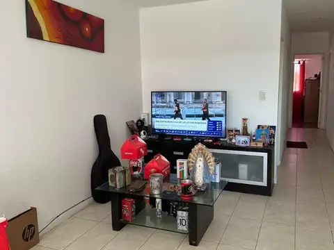 F Onsari 1400, Piso 4