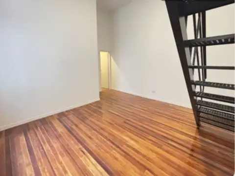 Depto Tipo Casa en Venta 1 año