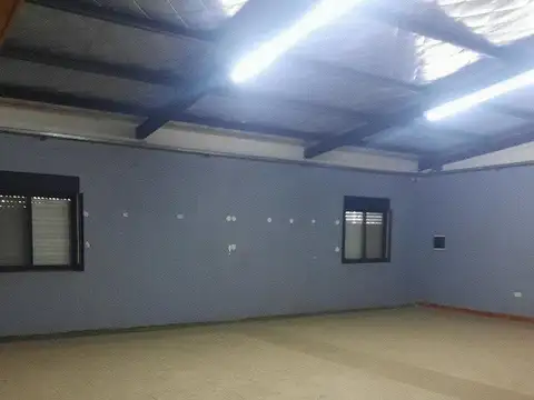 LOCAL COMERCIAL – PLANTA ALTA – EXCELENTE UBICACION