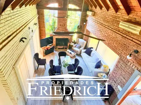 Casa en Venta con 1 cochera