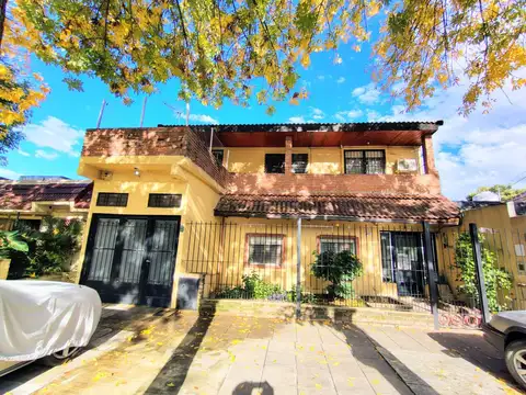 Casa en lugano "Barrio Las Casitas"