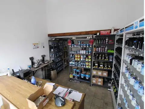 Local en Venta en Villa Sarmiento, USD 215.000