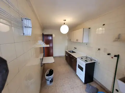 Venta - Luminoso departamento 2 ambientes Villa Pueyrredón