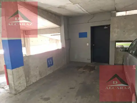 Cochera en venta cubierta
