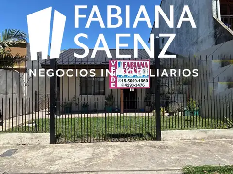 Casa en venta en José Mármol apta a crédito