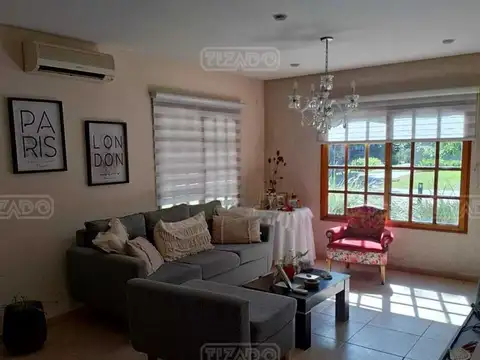 Casa en Alquiler de 3 dormitorios