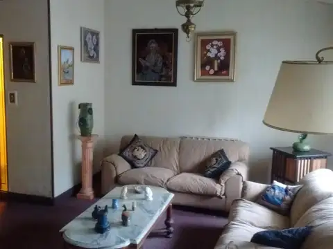 Casa en Venta en Rogelio Martinez, USD 230.000