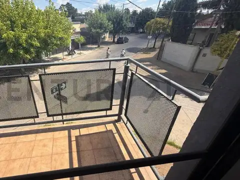 DEPARTAMENTO EN VENTA EN BERISSO DOS DORMITORIOS COCHERA