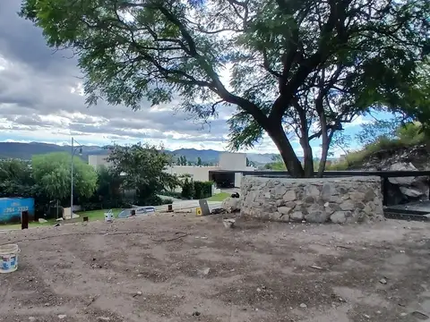 Casa en venta - 3 dormitorios - La Cuesta, Calera