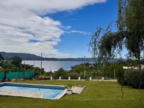 Casa en Alquiler de 3 dormitorios