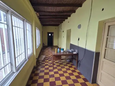 GALPON Y CASA EN CALLE PEDRO MOLINA - GUAYMALLEN