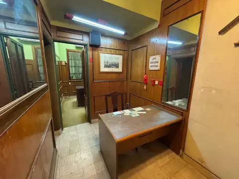 Oficina 3 ambientes con 1 baño