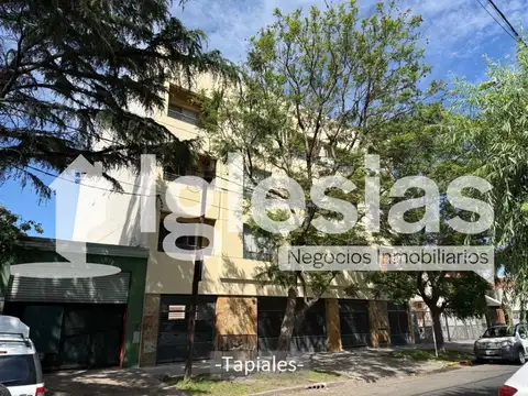 Cochera descubierta  en venta ubicado en Tapiales