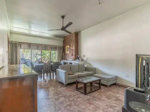 Ruiz De Los Llanos 1100, Piso 0