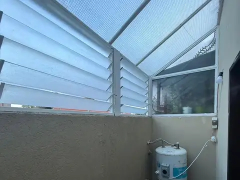 Alquiler Dpto 2 amb. con lavadero en San Justo