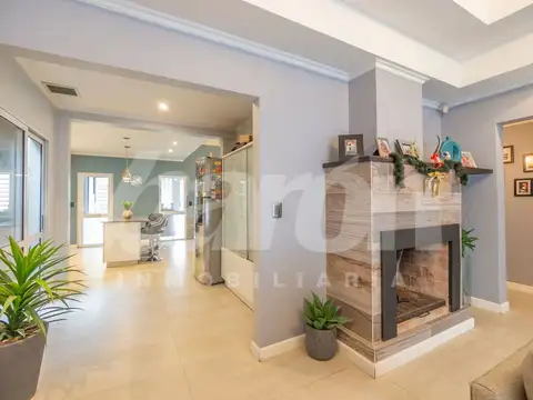 Casa - Venta - Argentina, Lomas de Zamora - 24 de Mayo 670