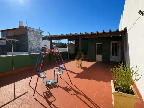 Teniente Coronel Manuel Rico 400, Piso 0