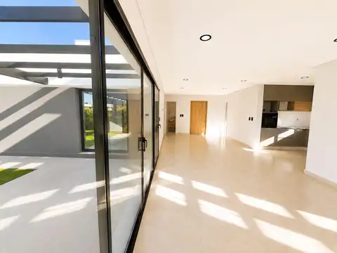 Casa en Venta al Oeste
