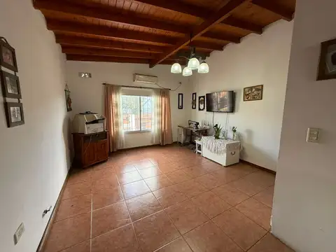 Venta Casa con terreno + 4 deptos en San Fernando