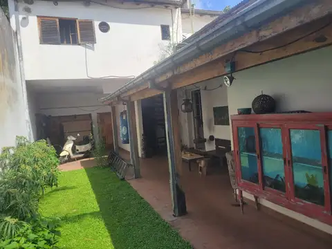 Casa 7 ambientes con 3 baños