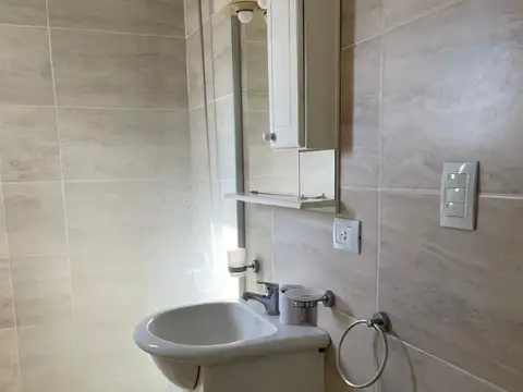 Departamento en Alquiler en Zárate, $ 600.000