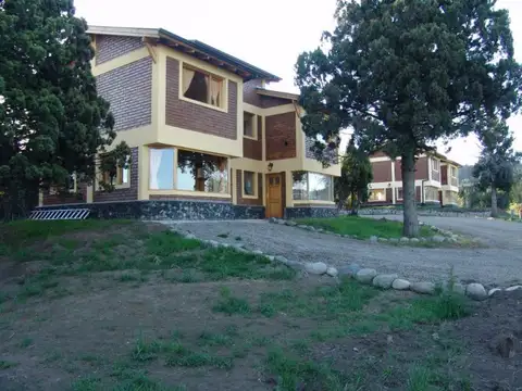IMPORTANTE COMPLEJO EN LA LOCALIDAD DE TREVELIN -CHUBUT-