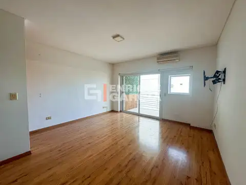 ALQUILER MONOAMBIENTE MUY LUMINOSO CON BALCÓN Y AMENITIES
