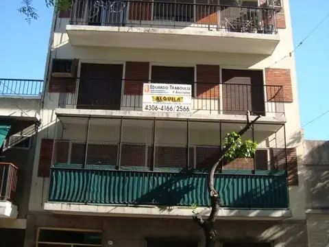 15 De Noviembre De 1889 1600, Piso 4