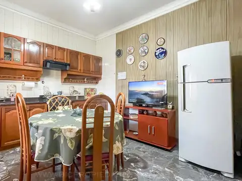 Casa 5 ambientes con 1 baño