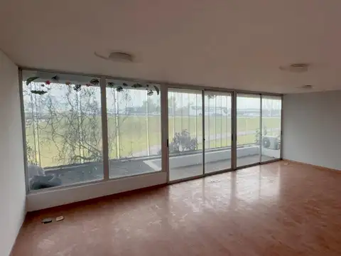 Oficina en Alquiler en Pilar, $ 750.000