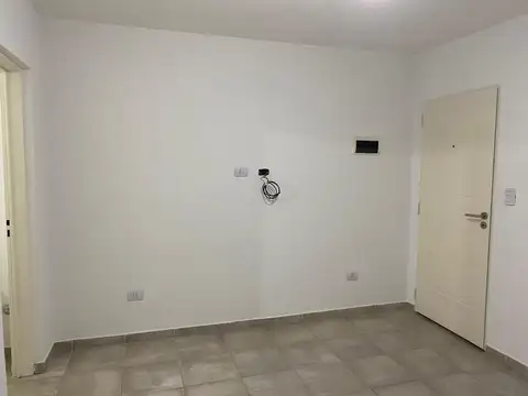 Departamento 2 Ambientes en Barrio Las Tunas, a 300 metros R.9