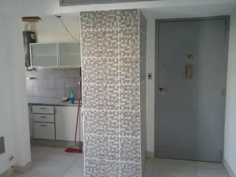 Carlos Calvo  1400