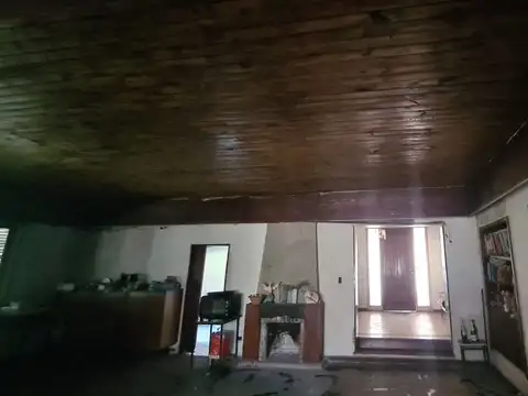 Casa en Venta con 4 cocheras