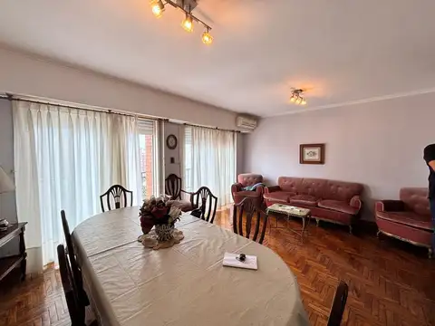 Departamento en alquiler 3 dormitorios a metros de Boulevard