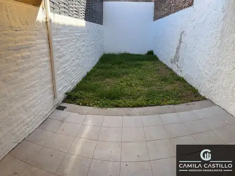 Casa 3 ambientes con 2 baños