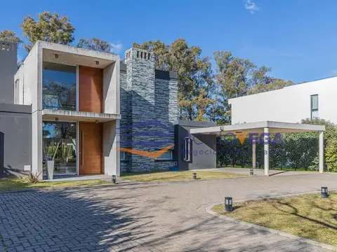 Casa en venta en Barrio Santa Ana Moreno