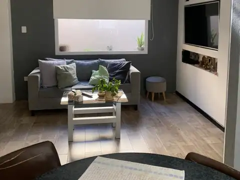 Depto Tipo Casa en Venta de 4 ambientes