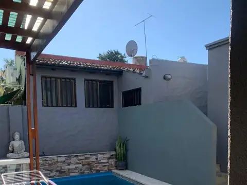 Depto Tipo Casa en Venta de 3 dormitorios